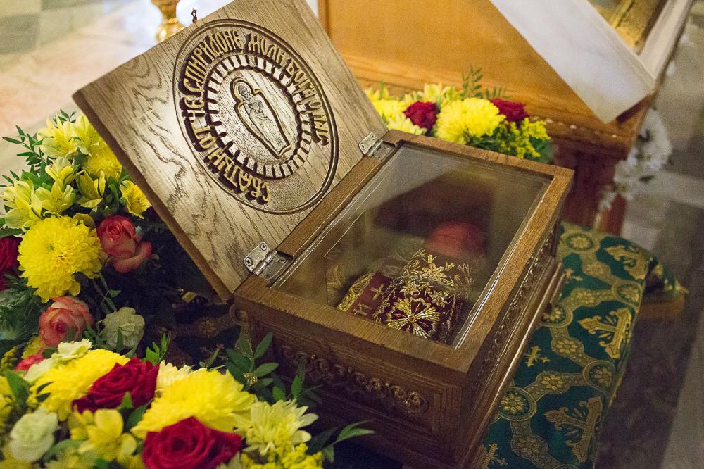 Ковчег с башмачком святителя Спиридона Тримифунтского принесен в Исаакиевский собор
