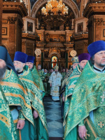 В день памяти преподобного Исаакия Далматского, престольного праздника собора 12 июня, епископ Кронштадтский Вениамин совершил Божественную литургию в Исаакиевском соборе. В день памяти преподобного Исаакия Далматского, престольного праздника собора 12 июня, епископ Кронштадтский Вениамин совершил Божественную литургию в Исаакиевском соборе.