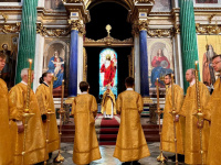 21 июля 2024 года, в 4-ю неделю по Пятидесятнице, Казанской иконы Божией Матери, в Исаакиевском соборе совершена Божественная Литургия.
