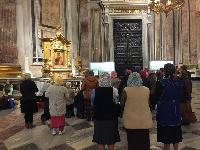 Паломники из Луганска совершили молебное пение у Тихвинской иконы Божией Матери