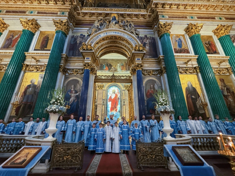 30 августа 2026 года, в 13-ю неделю по Пятидесятнице, попразднство Успения Пресвятой Богородицы, в Исаакиевском соборе была совершена Божественная Литургия.
