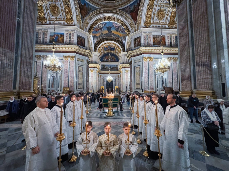 11 января 2026 года, в 31-ю неделю по Пятидесятнице, по Рождестве Христовом, праведных Иосифа Обручника, Давида царя и Иакова, брата Господня в Исаакиевском соборе совершена Божественная Литургия.