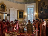 13 апреля 2026 года, в Понедельник Светлой седмицы, протоиерей Роман Ковальский, благочинный Выборгского округа, ключарь Исаакиевского собора, настоятель Спасо-Парголовского храма и храма всех святых, в земле Санкт-Петербургской просиявших в Левашово, воз