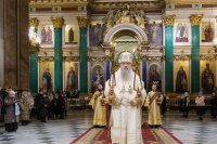 В Неделю 25-ю по Пятидесятнице, 12 декабря, митрополит Санкт-Петербургский и Ладожский Варсонофий возглавил Божественную литургию в Исаакиевском соборе.