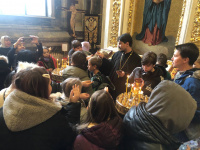 17 февраля 2026 года по приглашению ключаря Исаакиевского собора протоиерея Романа Ковальского ученики общеобразовательной школы № 138 Калининского района посетили Исаакиевский собор.