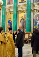 3 января 2026 года, в канун 30-й недели по Пятидесятнице, пред Рождеством Христовым, святых отец в Исаакиевском соборе было совершено Всенощное бдение.