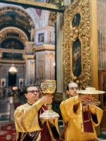 14 июля 2024 года, в неделю 3-ю по Пятидесятнице, Собора Санкт-Петербургских святых, в Исаакиевском соборе была совершена Божественная Литургия.