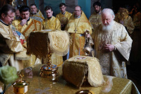 В день памяти святых апостолoв Петра и Павла, 12 июля 2023 года, Святейший Патриарх Кирилл совершил Божественную литургию в соборе Петропавловской крепости.