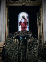 Вечером 10 апреля 2026 года, в канун Великой Субботы, в Исаакиевском соборе была совершена утреня с чином погребения Господа нашего Иисуса Христа.