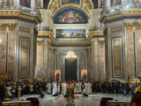 Ключарь собора протоиерей Роман Ковальский совершил отпевание Сергея Валентиновича Стадлера в Исаакиевском соборе.