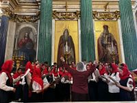 12 апреля 2026 года. Поздняя Пасхальная Литургия в сопровождении Молодежного и Любительского хоров Исаакиевского собора.