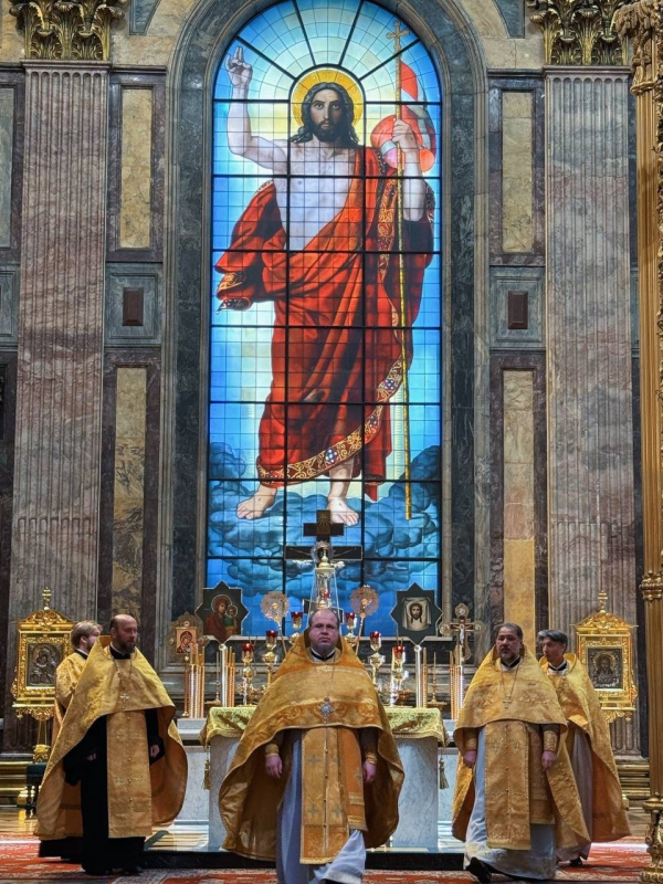 19 октября 2025 года, в 19-ю неделю по Пятидесятнице, в Исаакиевском соборе была совершена Божественная Литургия.